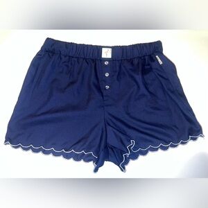 Rae Dunn Scallop Hem Shorts